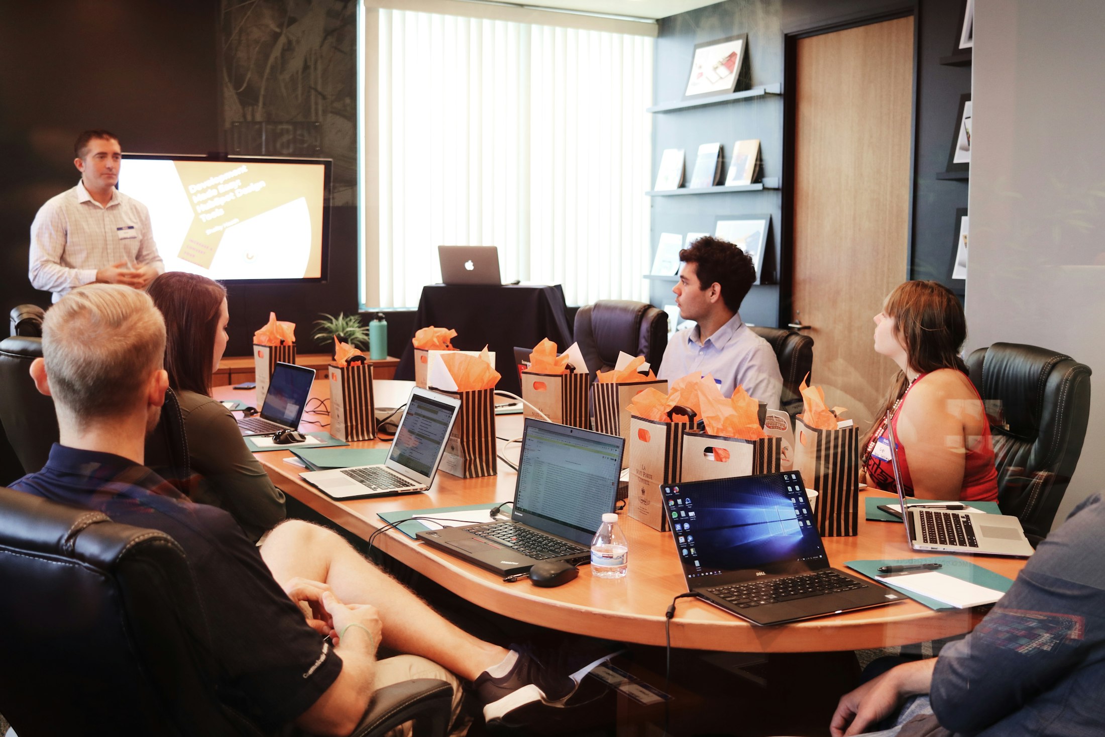 Enterprise presentation on analytics strategy in a boardroom